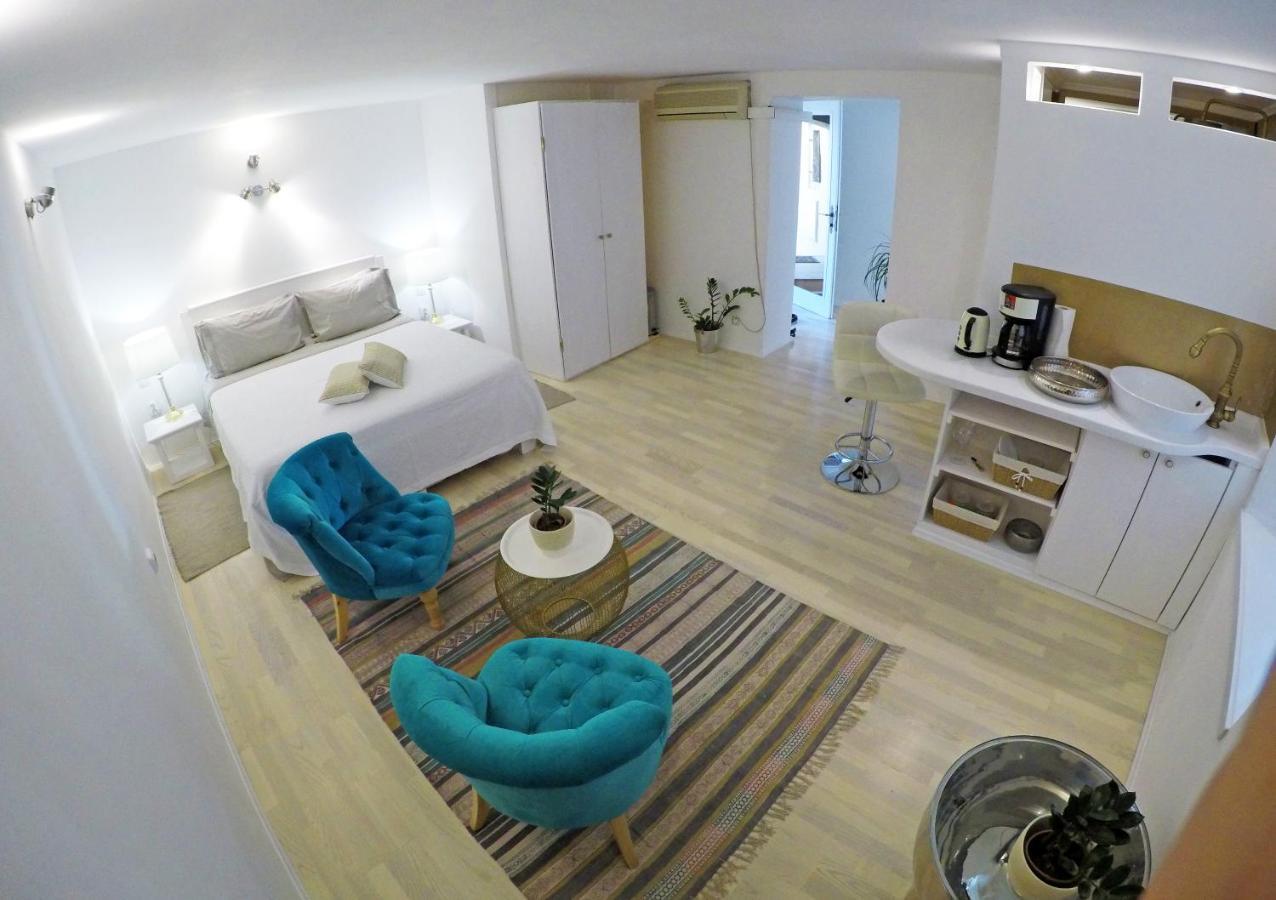 Swan City Apartment & Room シベニク エクステリア 写真