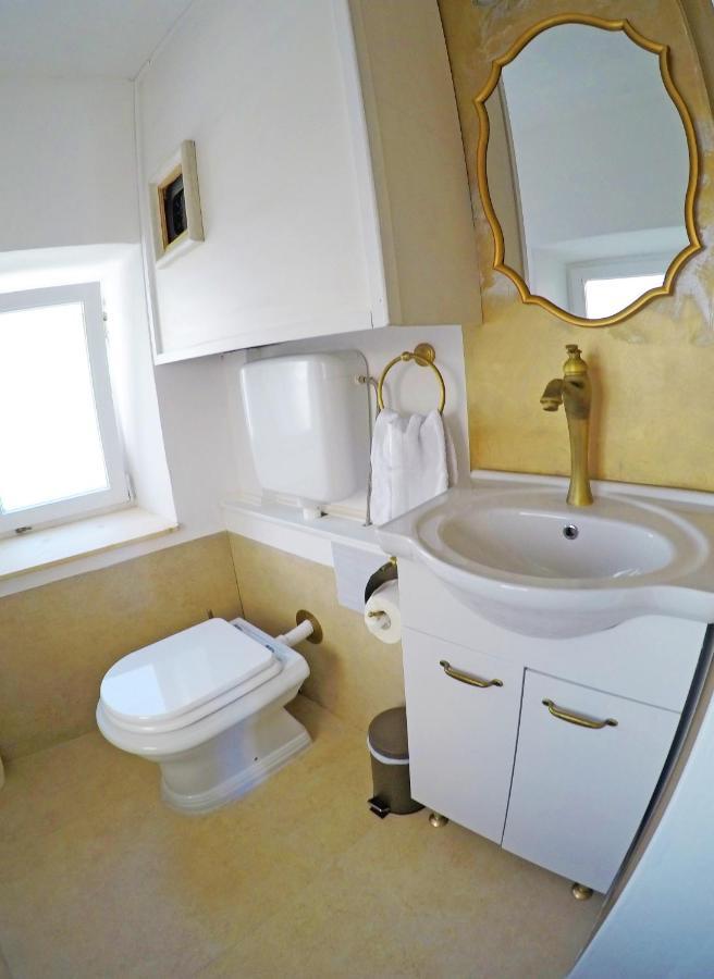 Swan City Apartment & Room シベニク エクステリア 写真